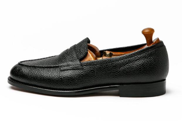 札幌でオーダーしたシボ革のオーダーコインローファーの写真