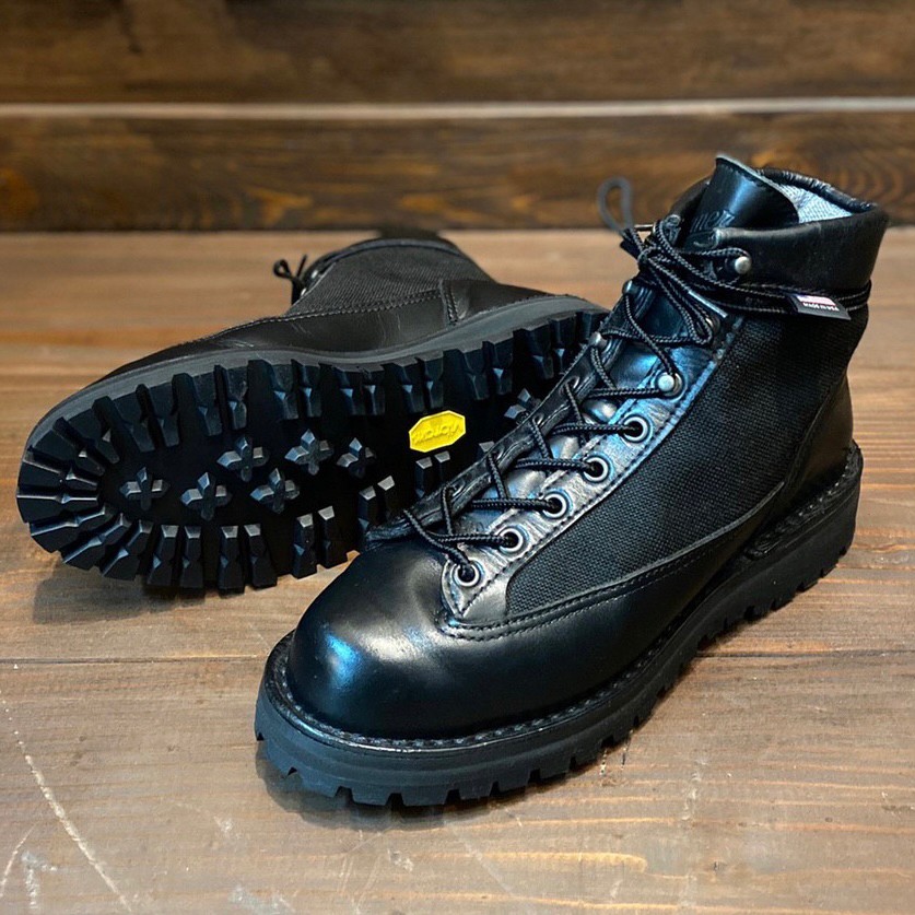 超美品 ダナー☆Danner☆vibramスエードハイカットブーツ24.5センチ