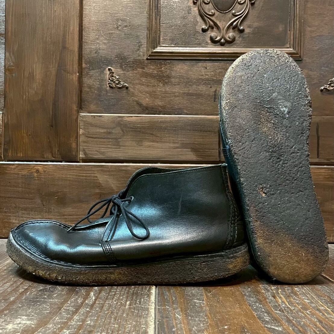 札幌でクラークスのデザートトレックを靴修理専門店でvibramソール交換した画像です。