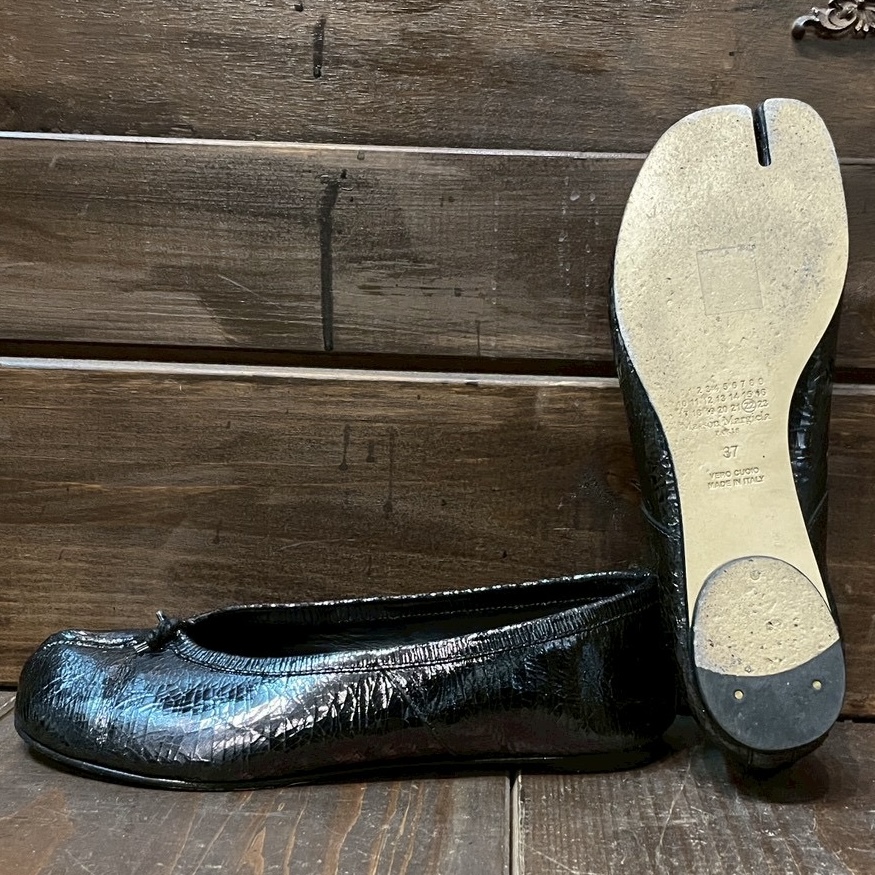 マルジェラ足袋の裏張りを北海道札幌で滑り止めにゴムを靴修理専門店ASHIDOで取付した画像