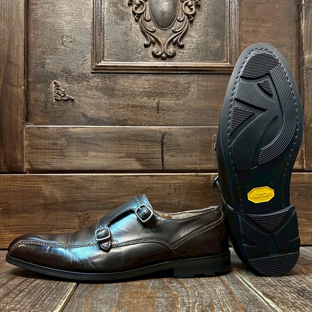 北海道札幌でお勧めなリーガルゴアテックスのvibramビブラムソールにカスタム修理した画像